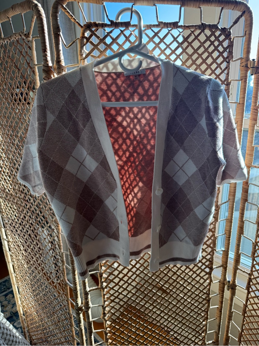 Sioni Argyle Button-Front Short Sleeve Cardigan - White & Taupe